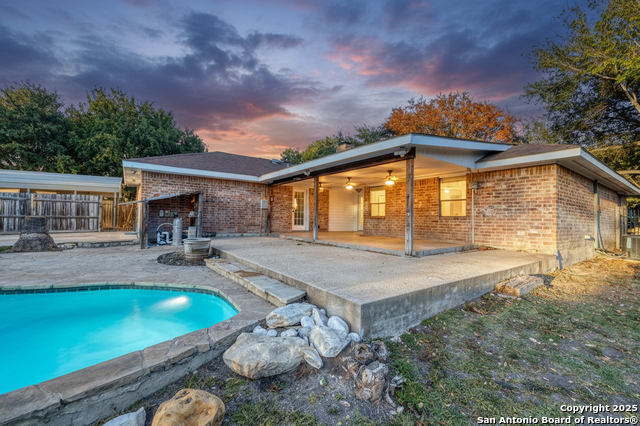 Image 12 of 36 For 141 Cottonwood St