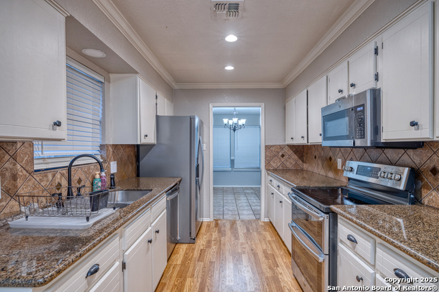 Image 17 of 36 For 141 Cottonwood St