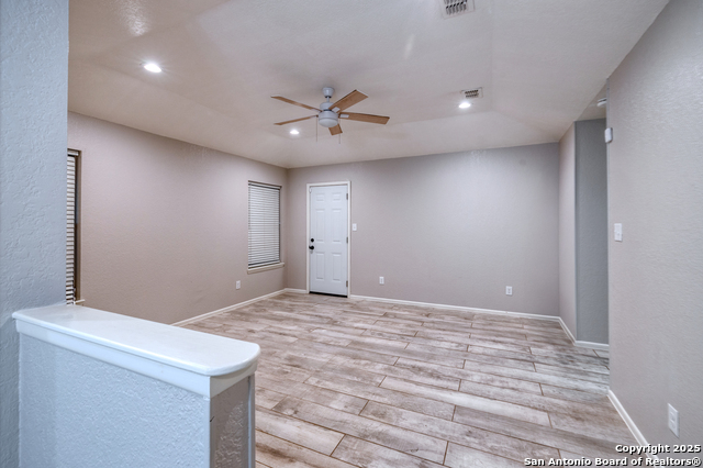 Image 33 of 36 For 141 Cottonwood St