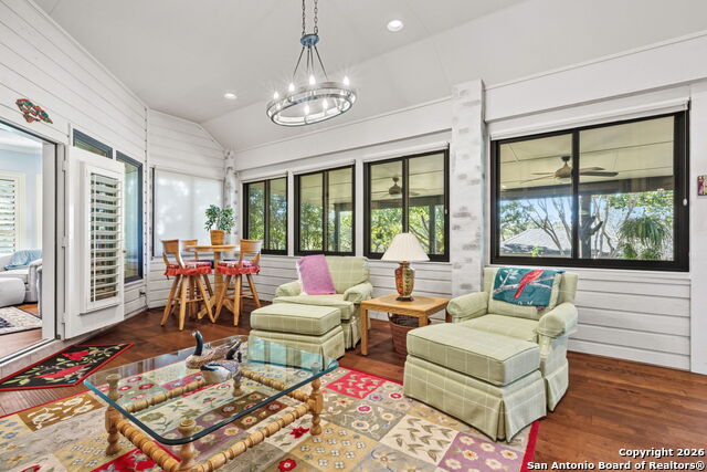 Image 25 of 49 For 8240 Pimlico Ln