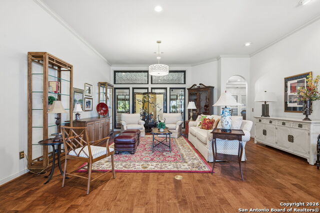 Image 9 of 49 For 8240 Pimlico Ln