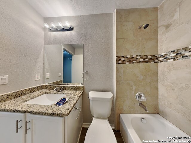 Image 14 of 16 For 6647 Hartnet