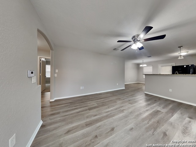 Image 3 of 16 For 6647 Hartnet