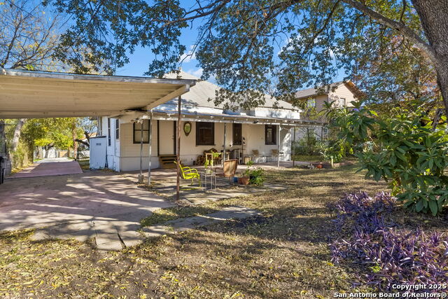 Image 18 of 19 For 218 Coleman  