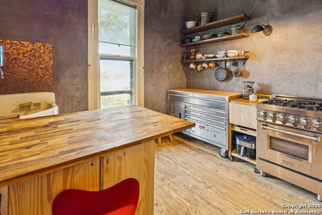 Image 7 of 19 For 218 Coleman  