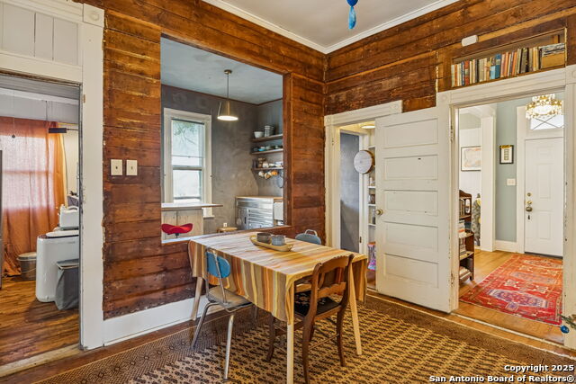 Image 8 of 19 For 218 Coleman  