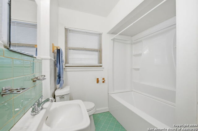 Listing photo id 12 for 107 Northgate