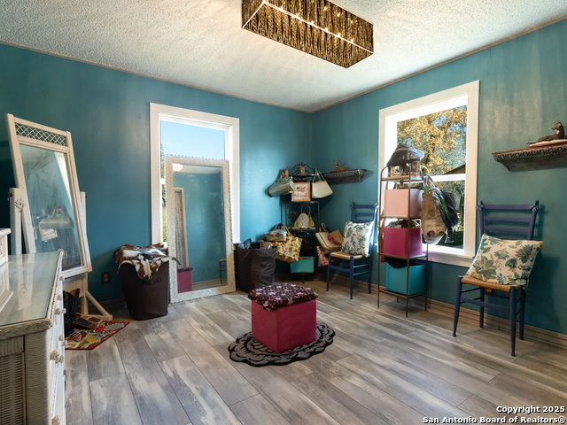 Image 11 of 26 For 324 Oak Ln  