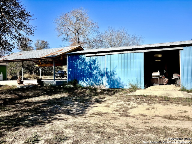 Image 18 of 26 For 324 Oak Ln  