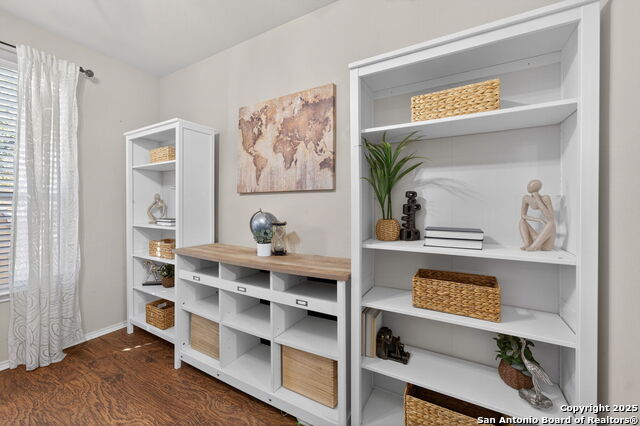 Listing photo id 19 for 17239 Tarkio Way