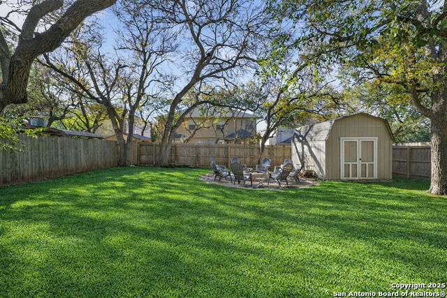 Listing photo id 40 for 17239 Tarkio Way