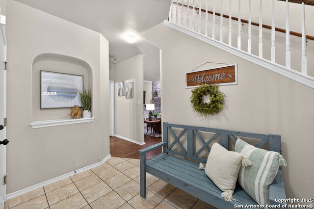 Listing photo id 3 for 17239 Tarkio Way