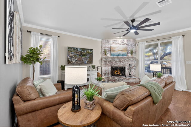 Listing photo id 4 for 17239 Tarkio Way