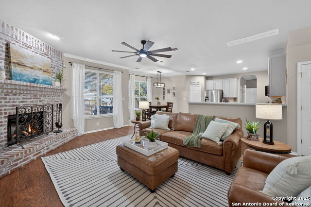 Listing photo id 7 for 17239 Tarkio Way