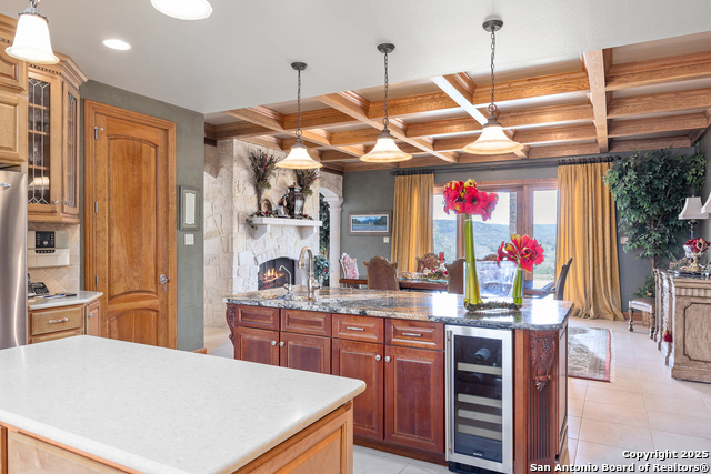 Listing photo id 8 for 945 Elm Pass