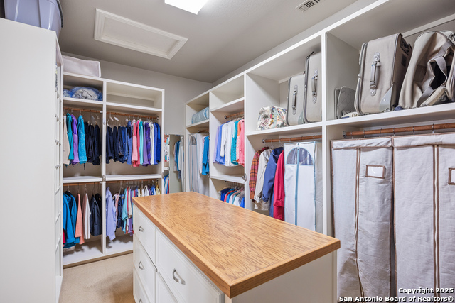 Listing photo id 24 for 945 Elm Pass