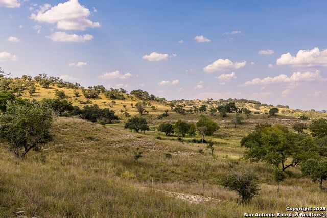 Listing photo id 41 for 945 Elm Pass