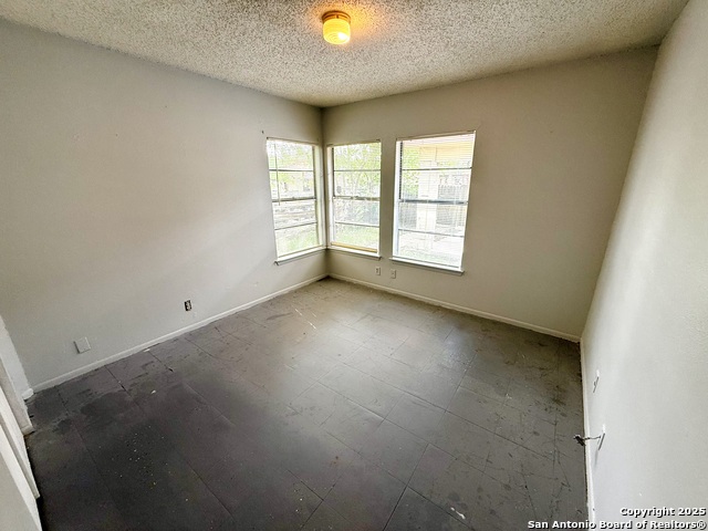 Image 7 of 10 For 6921 Belforest