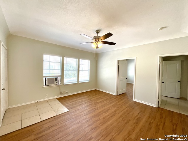 Image 6 of 23 For 1409 Woodlawn Avenue W 5