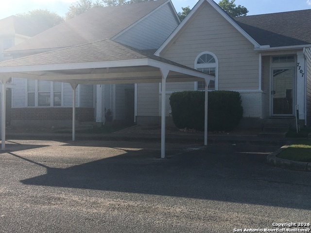 Image 15 of 15 For 7707 Crown Gate Dr