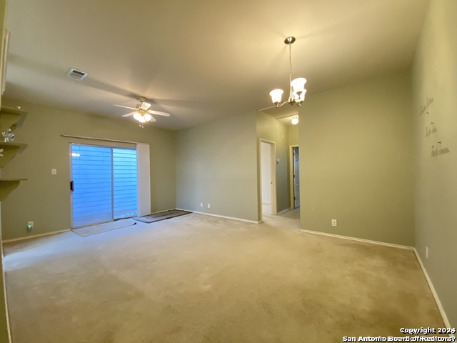 Image 4 of 15 For 7707 Crown Gate Dr