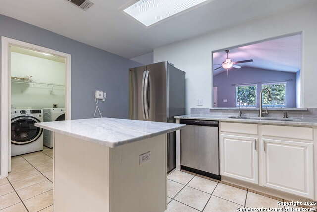 Image 10 of 32 For 4011 Arbor  