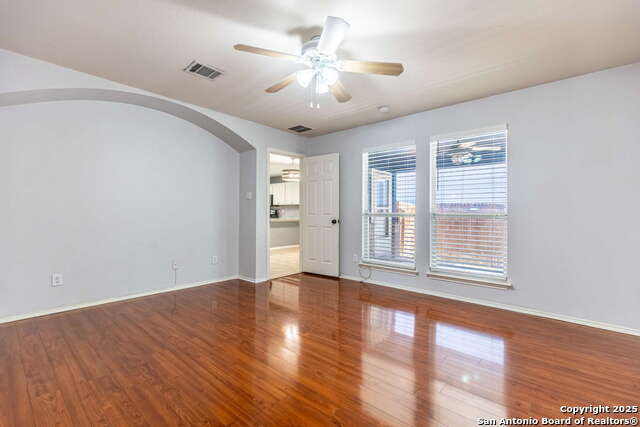 Image 23 of 32 For 4011 Arbor  