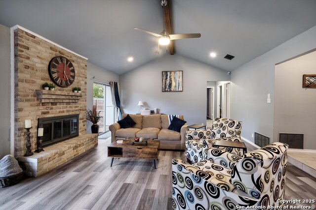 Image 3 of 24 For 2607 Lone Summit