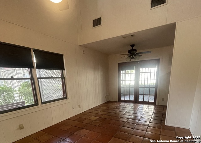 Image 13 of 17 For 206 Madison  B