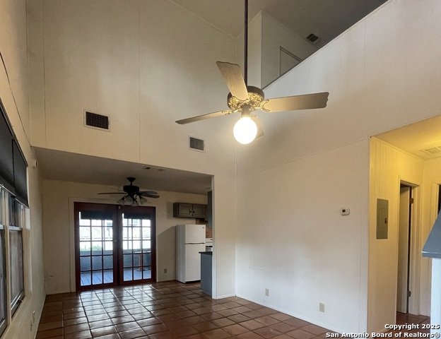 Image 8 of 17 For 206 Madison  B