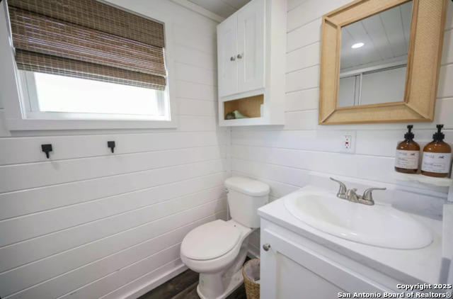 Image 11 of 28 For 5386 Ranch Road 1376 #97