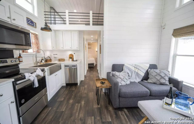 Image 4 of 28 For 5386 Ranch Road 1376 #97