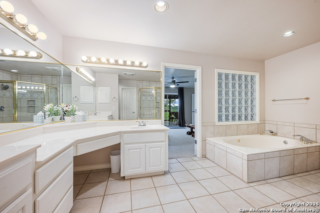 Listing photo id 22 for 1258 River Bluff