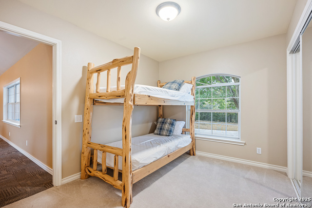 Listing photo id 24 for 1258 River Bluff