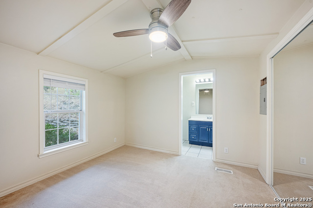 Listing photo id 37 for 1258 River Bluff