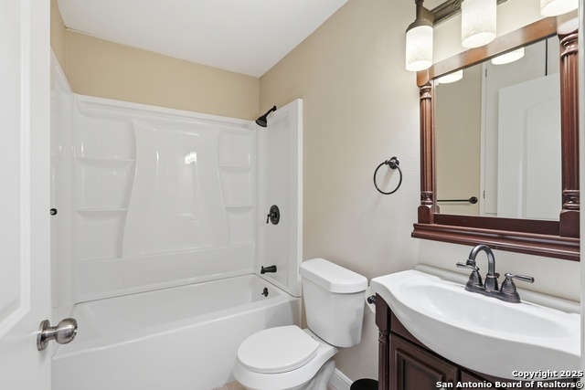 Listing photo id 16 for 127 Roosevelt Drive