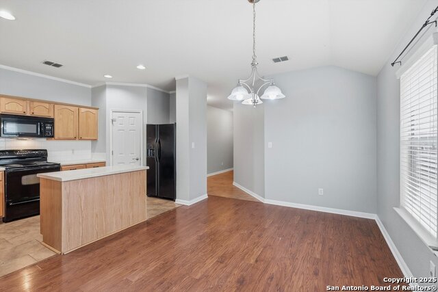 Image 11 of 28 For 8907 Colt Bluff