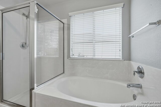 Image 24 of 28 For 8907 Colt Bluff