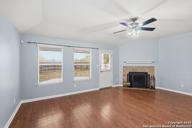 Image 3 of 28 For 8907 Colt Bluff