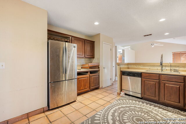 Image 8 of 15 For 6727 Mary Todd