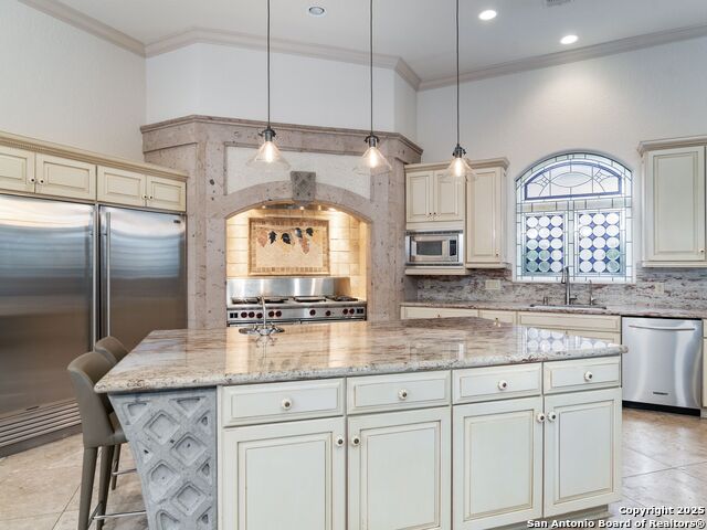 Image 12 of 45 For 2 Walford  