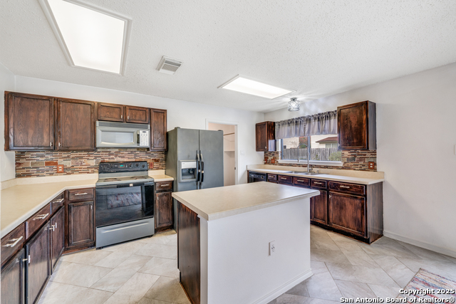 Image 10 of 25 For 1085 Stone Hollow