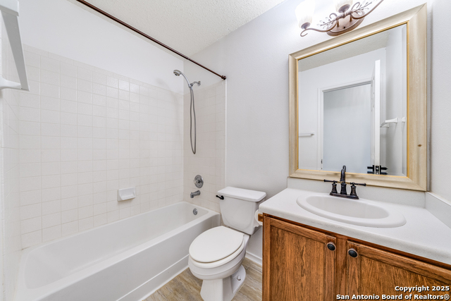 Image 23 of 25 For 1085 Stone Hollow