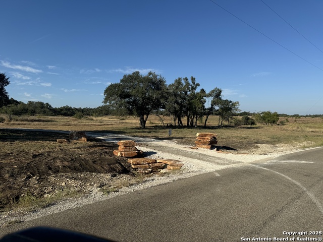 Details for 718 Windmill Ridge, Blanco, TX 78606