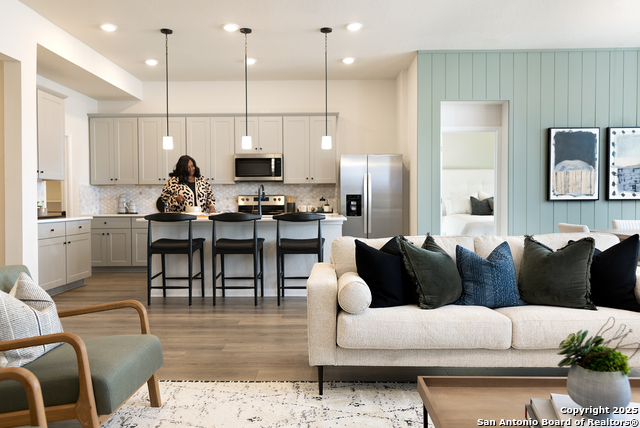 Image 5 of 19 For 717 Moki Place