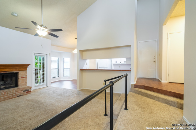 Listing photo id 9 for 6404 Brook Cv