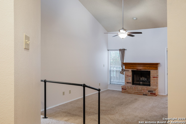 Listing photo id 10 for 6404 Brook Cv