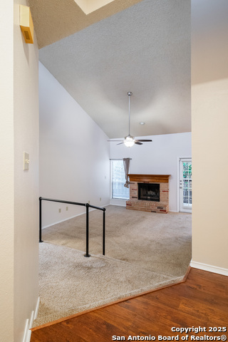 Listing photo id 1 for 6404 Brook Cv