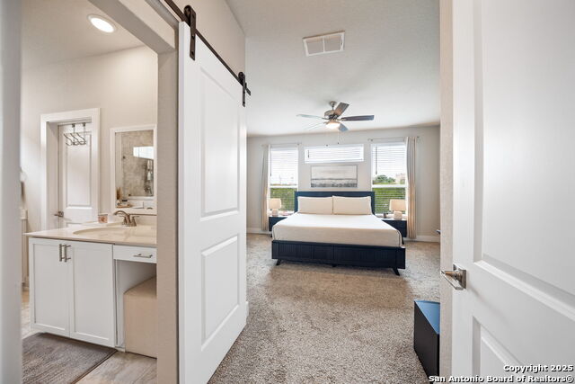 Image 18 of 34 For 8851 Oakland Rd  18