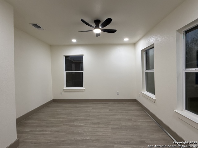 Image 18 of 20 For 422 Merry Ann